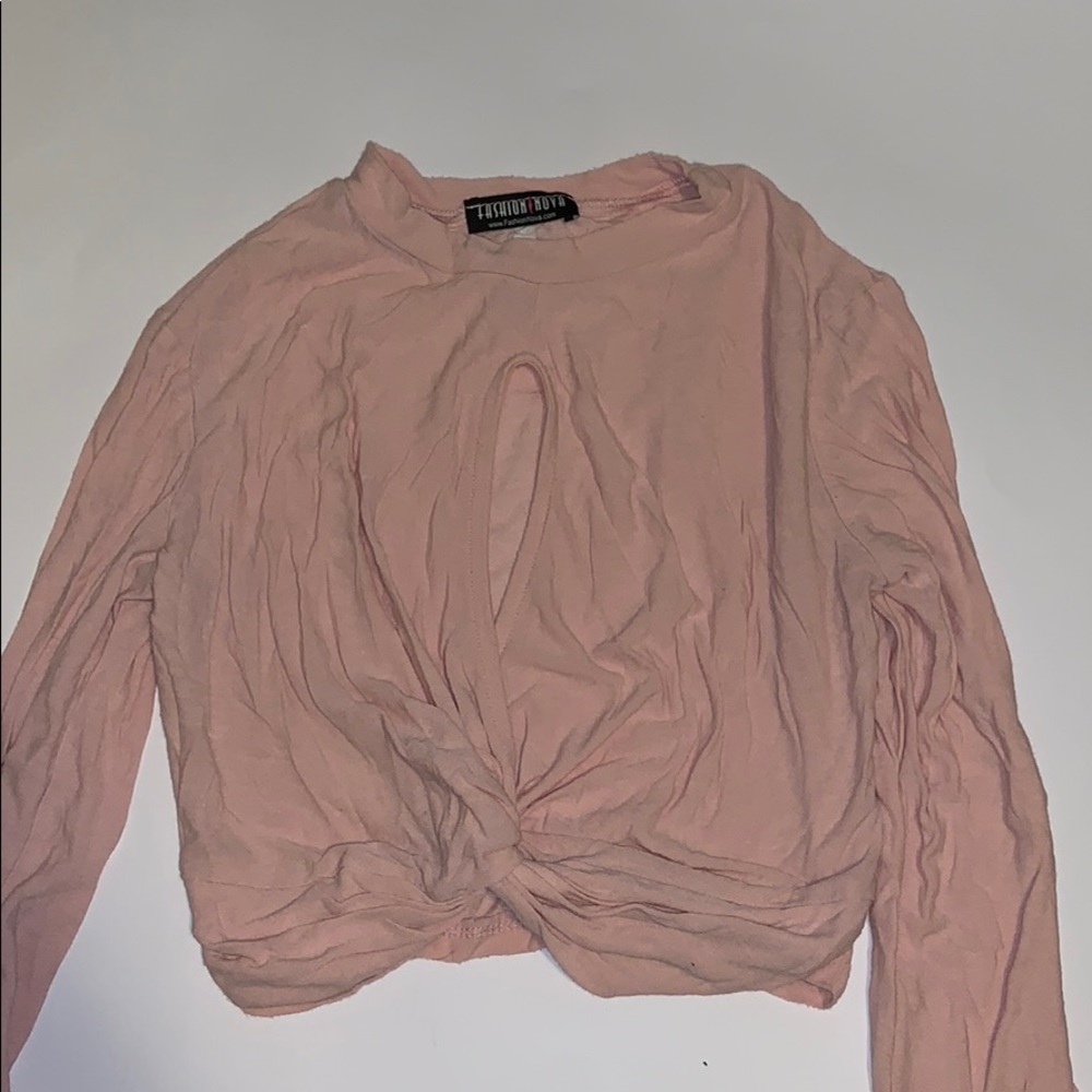 LIGHT PINK LONG SLEEVE CROP TOP